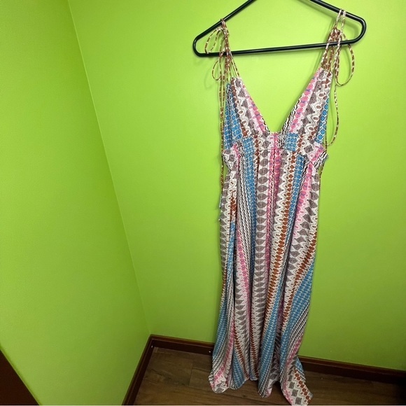 Lulu's Maxin Relaxin Multi Print Maxi Dress size M great condition - Picture 6 of 6
